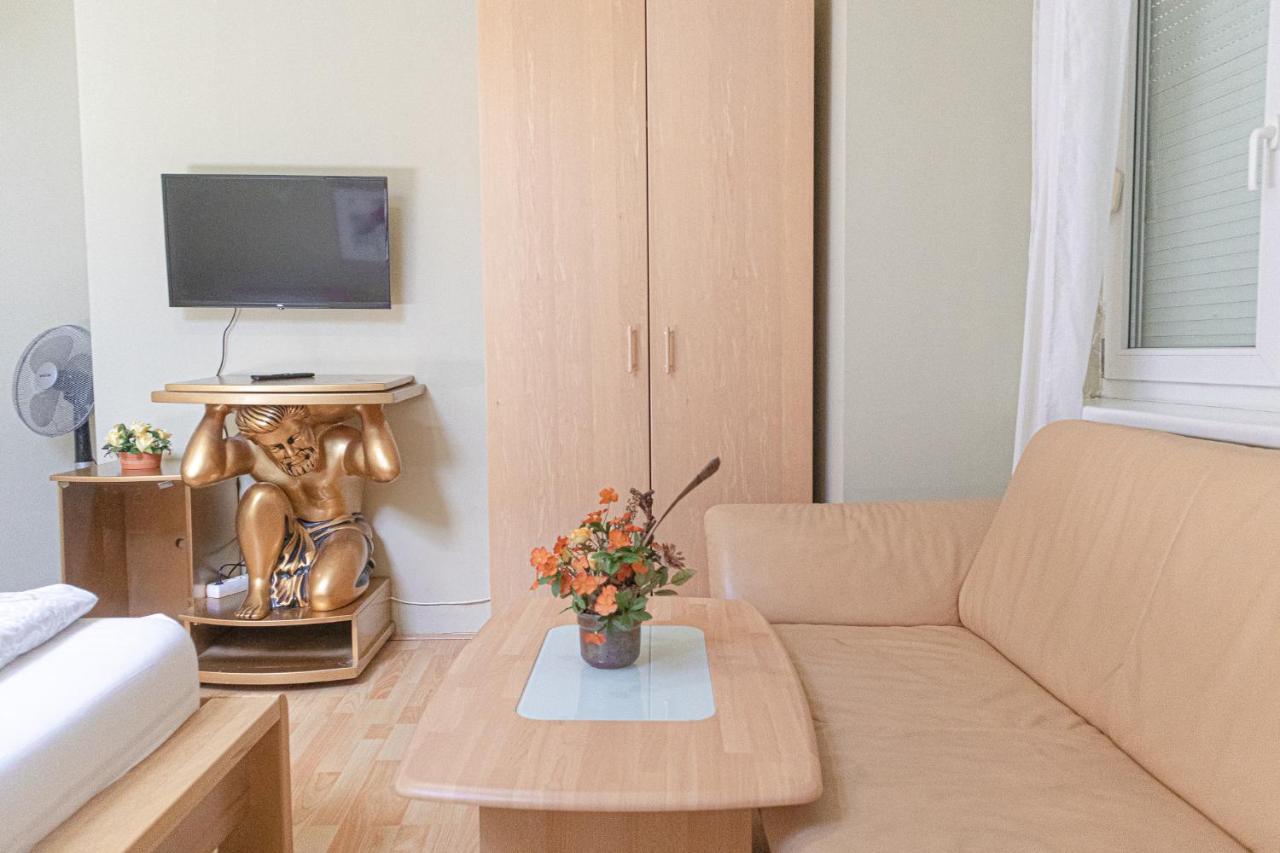 Exquisite Shared Villa - Your Private Room In This Beautiful Home Viyana Dış mekan fotoğraf