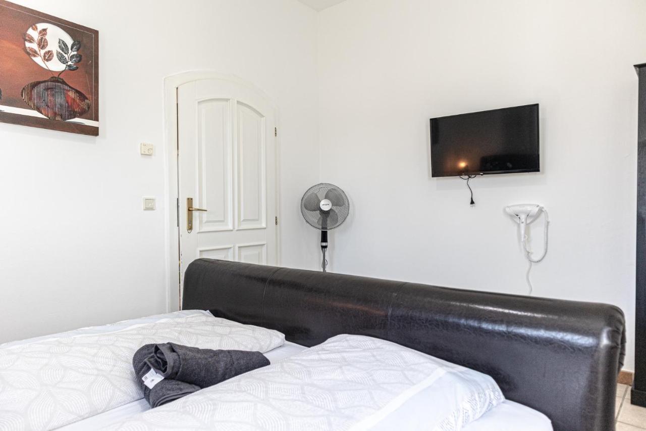Exquisite Shared Villa - Your Private Room In This Beautiful Home Viyana Dış mekan fotoğraf